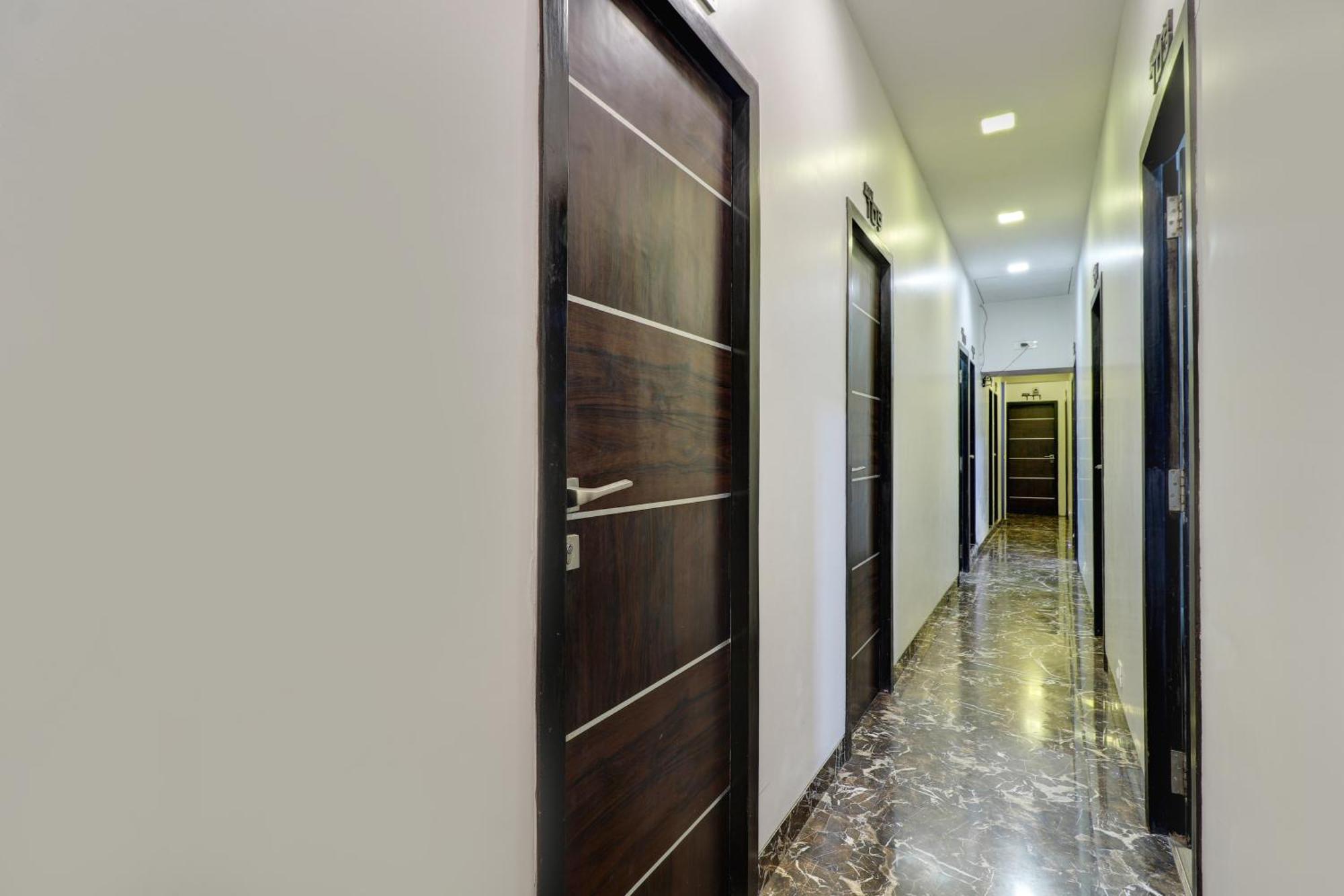 Hotel Shabana - Colaba Causeway Bombaj Exteriér fotografie